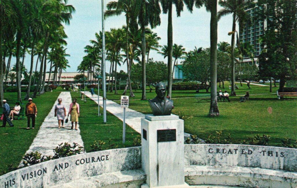 Young Circle Park Postcard